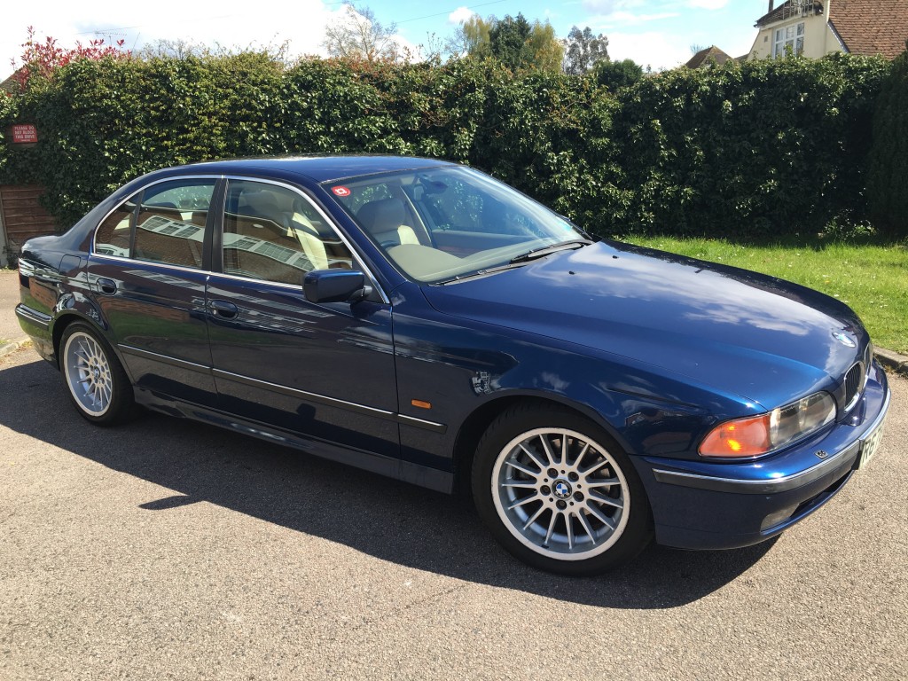 BMW 528i SE