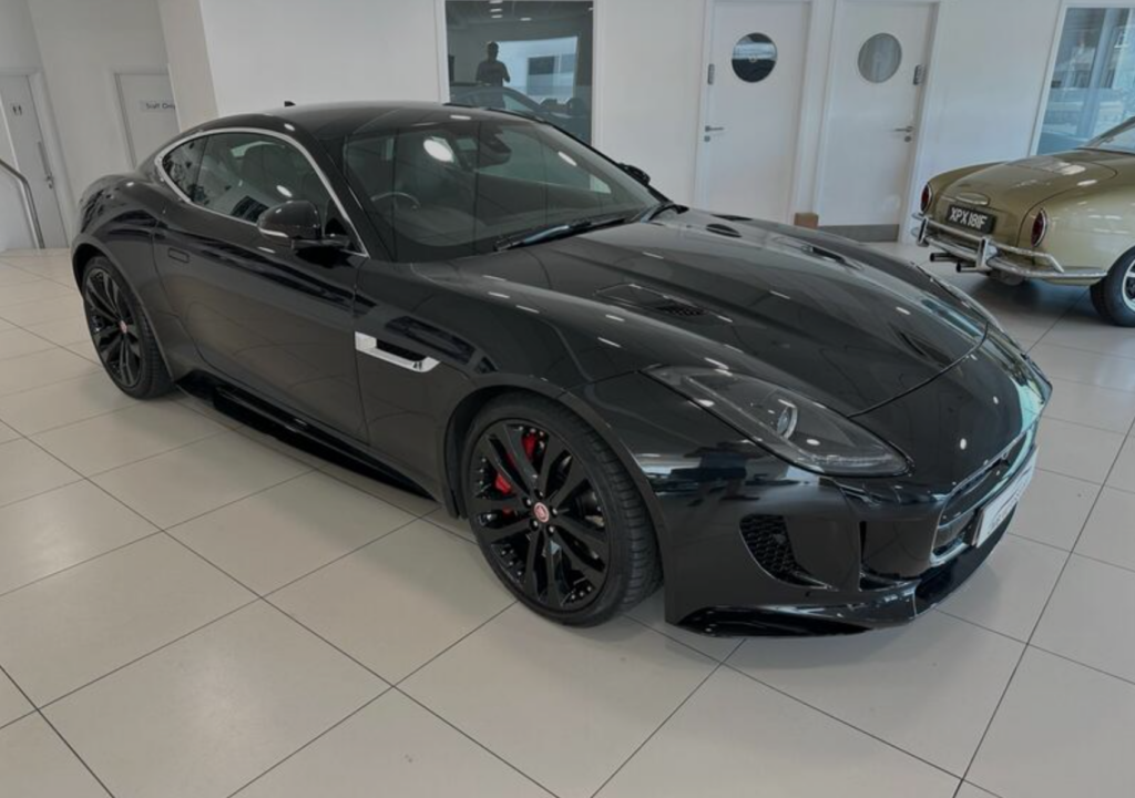 Jaguar F-TYPE R Jaguar F-TYPE R